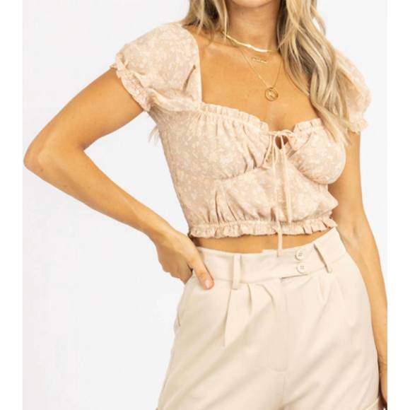 NEW DRESS FORUM floral puff sleeve top in blushed sand - Picture 3 of 4